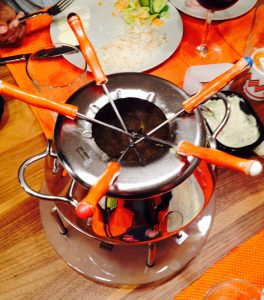 Fondue Chinoise Setup